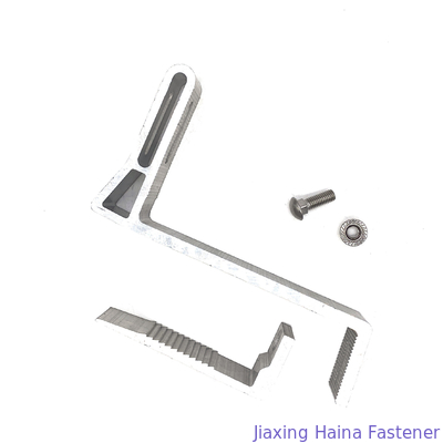 Montaż panelu fotowoltaicznego Metalowy system dachowy Zacisk dachowy Aluminiowy